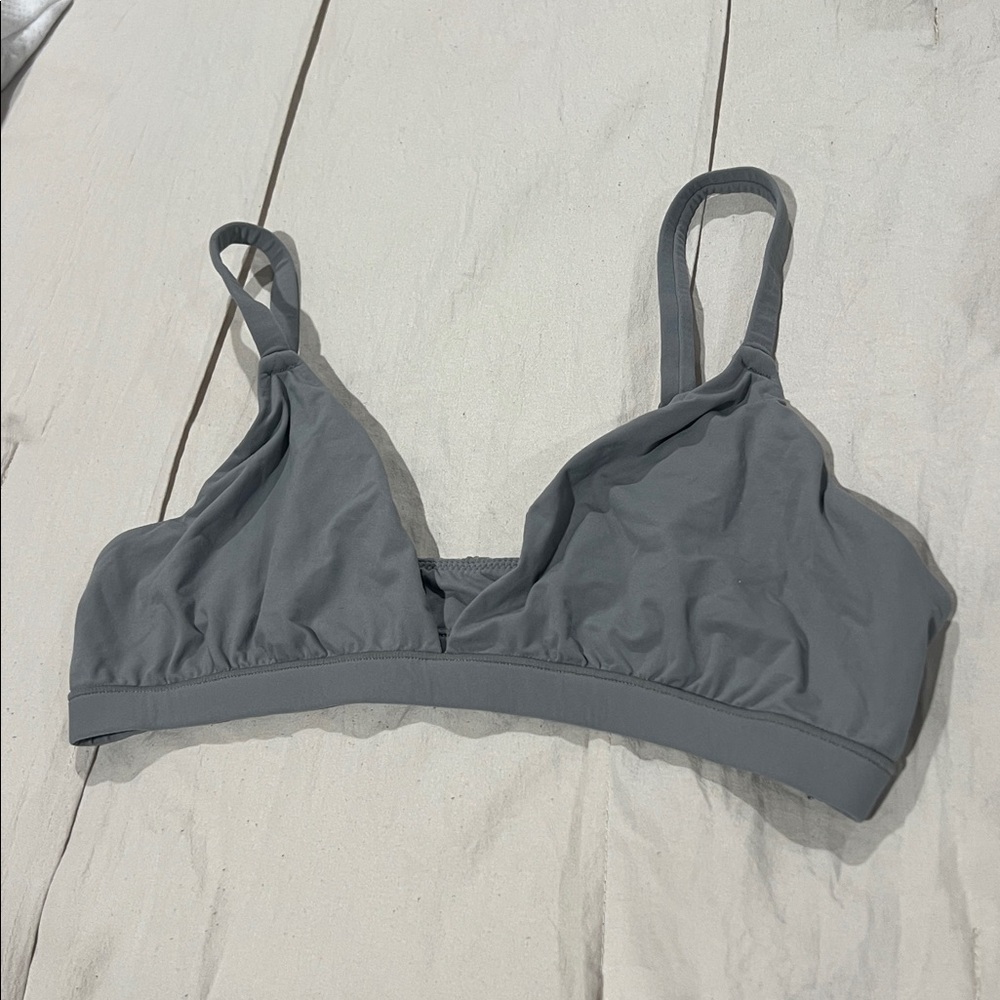 SKIMS BRALETTE - Picture 9 of 12